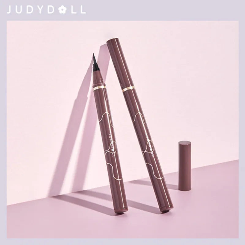 Easy To Apply Eyeliner
